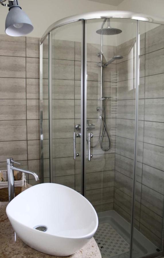4 Balconi Liberty Apartments 莱切 外观 照片