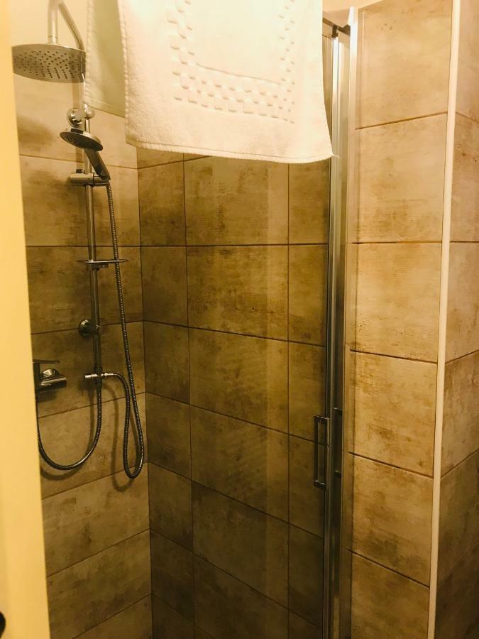 4 Balconi Liberty Apartments 莱切 外观 照片